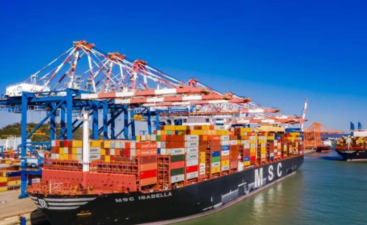 厦门市外贸进出口7323.4亿元，增长28.8%