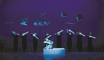 小說《瘋娘》第一次以越劇的形式呈現在舞臺上